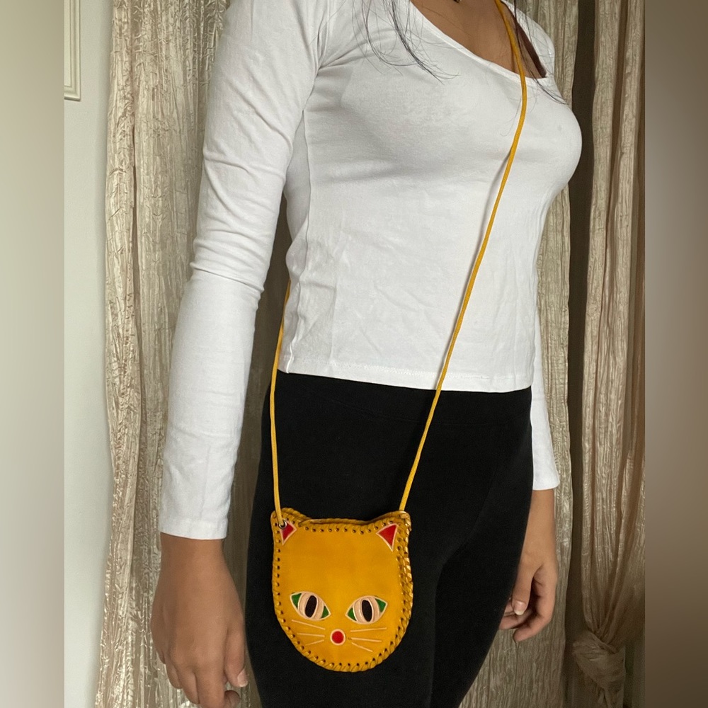 New Small Leather pouch. Cat face shaped.